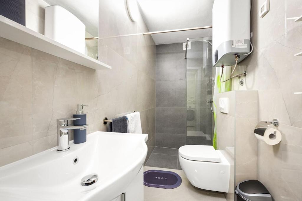 Apartment Olive Garden Near Pula 3 Km From Center And Only 4 Km From The Beach For 4 Persons Buitenkant foto