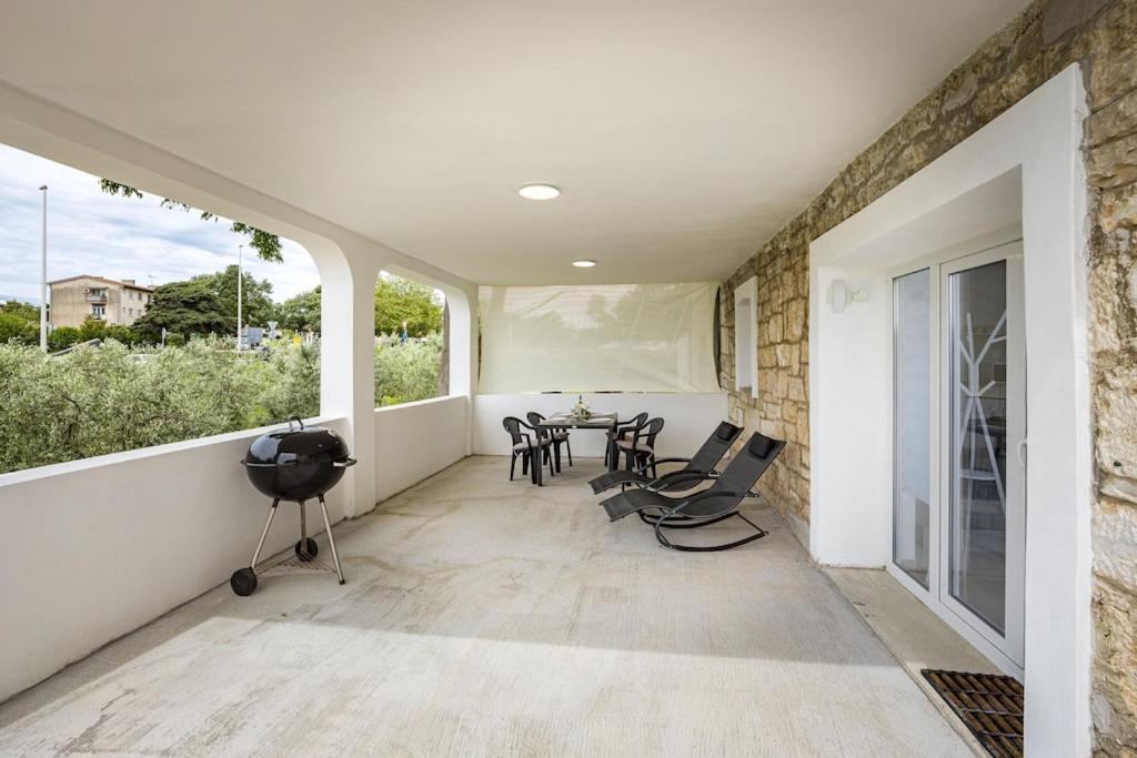 Apartment Olive Garden Near Pula 3 Km From Center And Only 4 Km From The Beach For 4 Persons Buitenkant foto